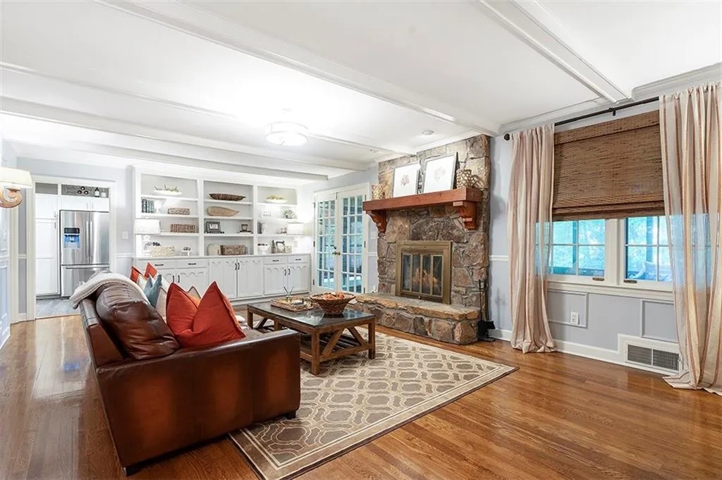 6025 River Chase Circle Nw, Sandy Springs, Georgia 30328, 7 Bedrooms Bedrooms, ,5 BathroomsBathrooms,Residential,Sold,6025 River Chase Circle Nw,7038997