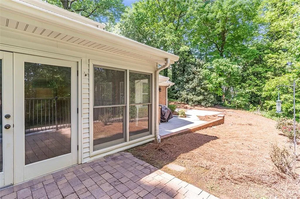 6025 River Chase Circle Nw, Sandy Springs, Georgia 30328, 7 Bedrooms Bedrooms, ,5 BathroomsBathrooms,Residential,Sold,6025 River Chase Circle Nw,7038997