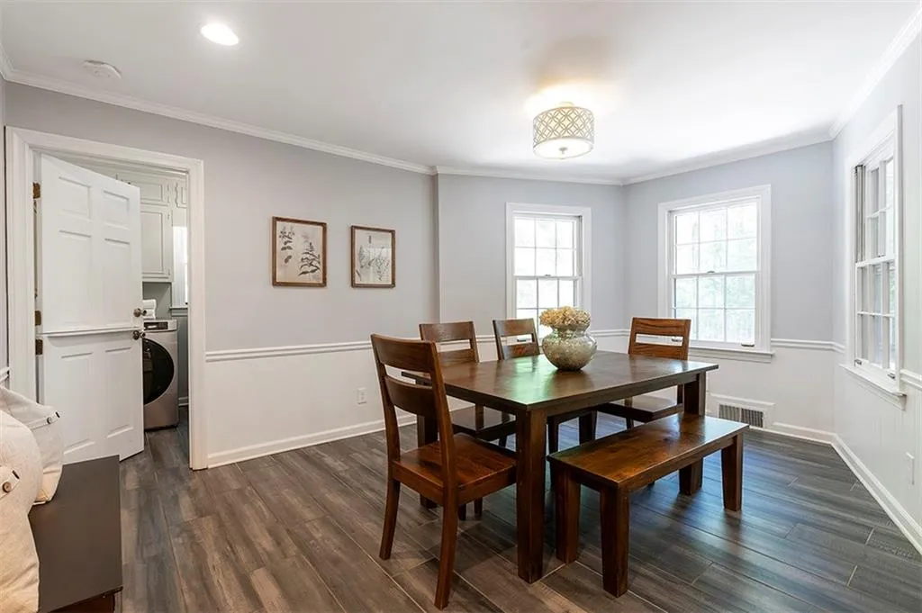 6025 River Chase Circle Nw, Sandy Springs, Georgia 30328, 7 Bedrooms Bedrooms, ,5 BathroomsBathrooms,Residential,Sold,6025 River Chase Circle Nw,7038997