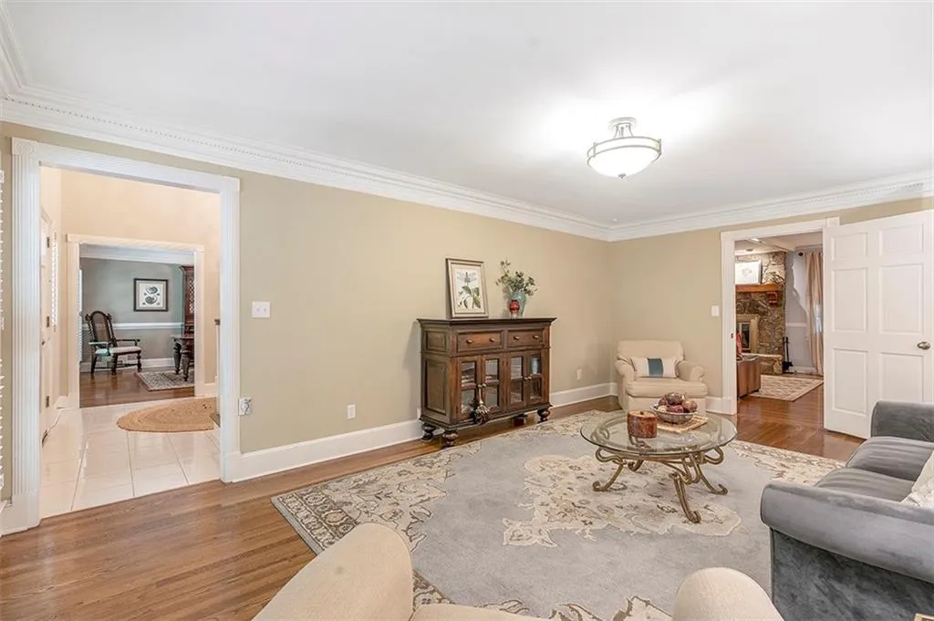 6025 River Chase Circle Nw, Sandy Springs, Georgia 30328, 7 Bedrooms Bedrooms, ,5 BathroomsBathrooms,Residential,Sold,6025 River Chase Circle Nw,7038997