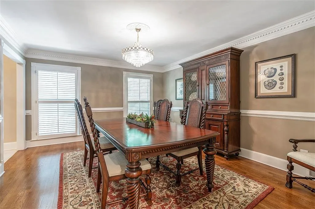 6025 River Chase Circle Nw, Sandy Springs, Georgia 30328, 7 Bedrooms Bedrooms, ,5 BathroomsBathrooms,Residential,Sold,6025 River Chase Circle Nw,7038997