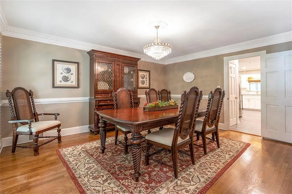 6025 River Chase Circle Nw, Sandy Springs, Georgia 30328, 7 Bedrooms Bedrooms, ,5 BathroomsBathrooms,Residential,Sold,6025 River Chase Circle Nw,7038997