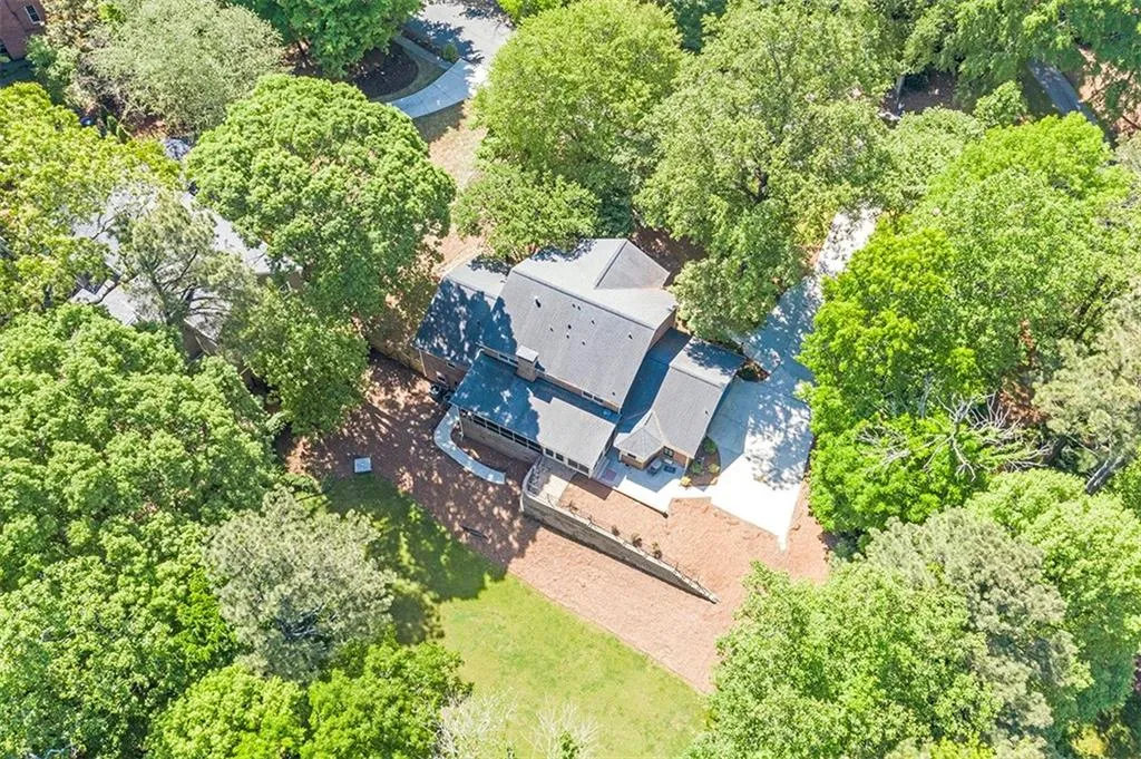 6025 River Chase Circle Nw, Sandy Springs, Georgia 30328, 7 Bedrooms Bedrooms, ,5 BathroomsBathrooms,Residential,Sold,6025 River Chase Circle Nw,7038997