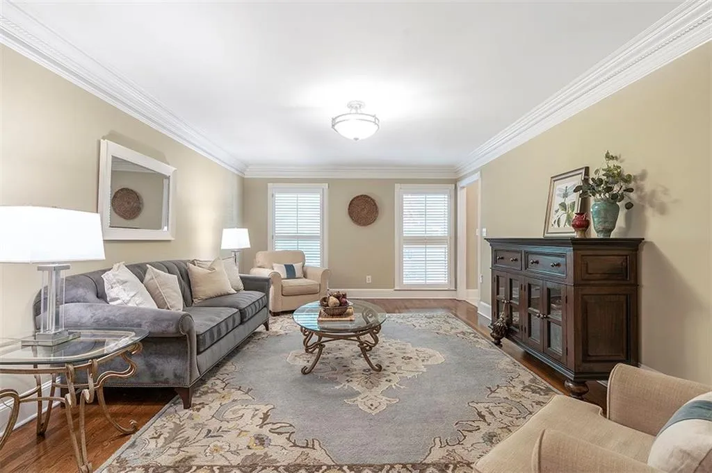 6025 River Chase Circle Nw, Sandy Springs, Georgia 30328, 7 Bedrooms Bedrooms, ,5 BathroomsBathrooms,Residential,Sold,6025 River Chase Circle Nw,7038997