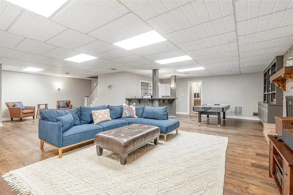 6025 River Chase Circle Nw, Sandy Springs, Georgia 30328, 7 Bedrooms Bedrooms, ,5 BathroomsBathrooms,Residential,Sold,6025 River Chase Circle Nw,7038997