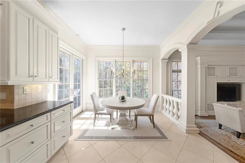 219 Saint Nicholas Circle Nw, Sandy Springs, Georgia 30327, 6 Bedrooms Bedrooms, ,6 BathroomsBathrooms,Residential,Sold,219 Saint Nicholas Circle Nw,7190211