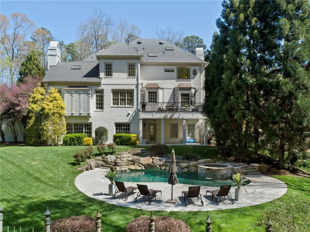 219 Saint Nicholas Circle Nw, Sandy Springs, Georgia 30327, 6 Bedrooms Bedrooms, ,6 BathroomsBathrooms,Residential,Sold,219 Saint Nicholas Circle Nw,7190211