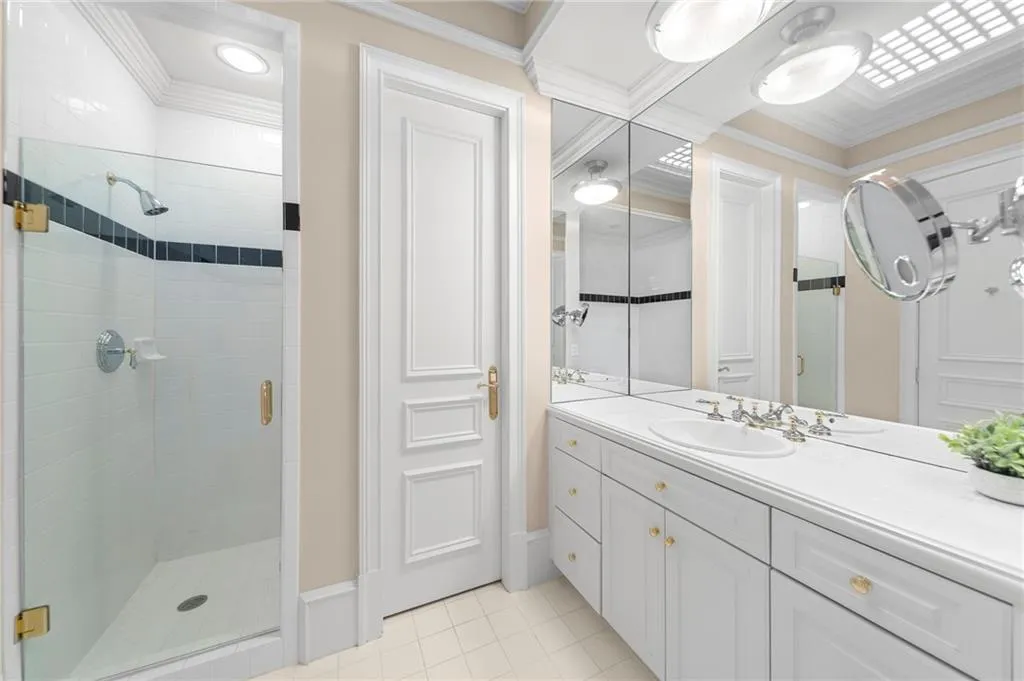 219 Saint Nicholas Circle Nw, Sandy Springs, Georgia 30327, 6 Bedrooms Bedrooms, ,6 BathroomsBathrooms,Residential,Sold,219 Saint Nicholas Circle Nw,7190211