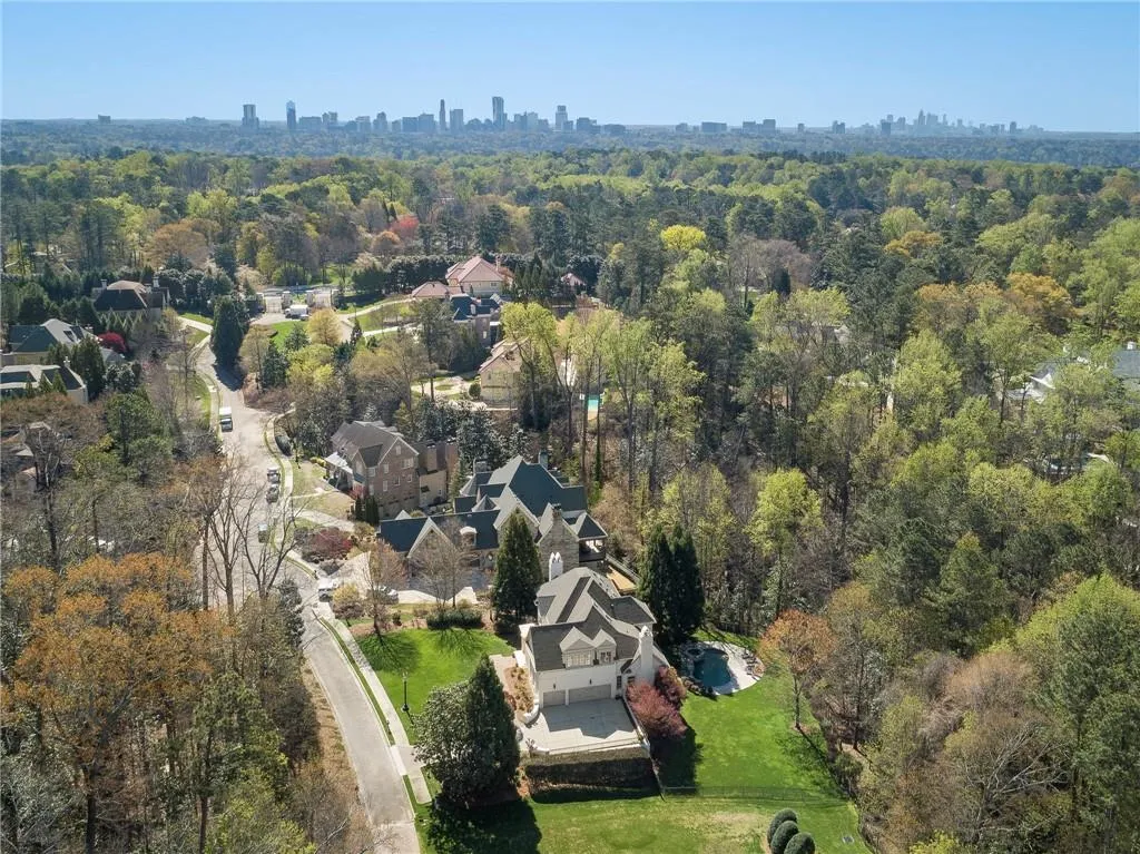 219 Saint Nicholas Circle Nw, Sandy Springs, Georgia 30327, 6 Bedrooms Bedrooms, ,6 BathroomsBathrooms,Residential,Sold,219 Saint Nicholas Circle Nw,7190211