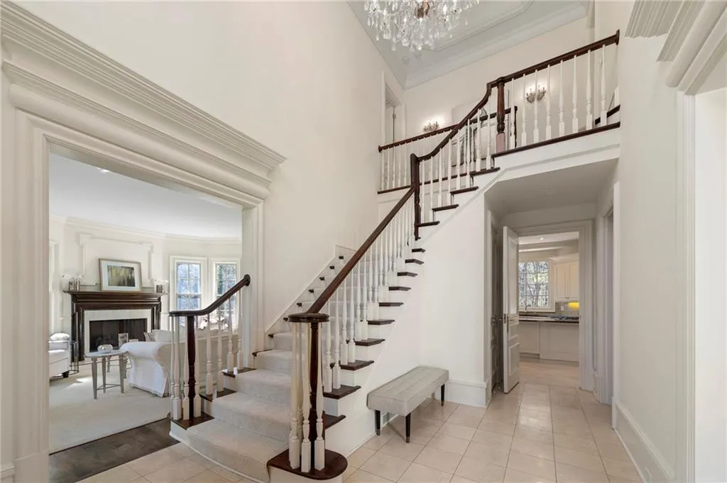 219 Saint Nicholas Circle Nw, Sandy Springs, Georgia 30327, 6 Bedrooms Bedrooms, ,6 BathroomsBathrooms,Residential,Sold,219 Saint Nicholas Circle Nw,7190211