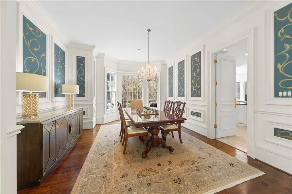 219 Saint Nicholas Circle Nw, Sandy Springs, Georgia 30327, 6 Bedrooms Bedrooms, ,6 BathroomsBathrooms,Residential,Sold,219 Saint Nicholas Circle Nw,7190211