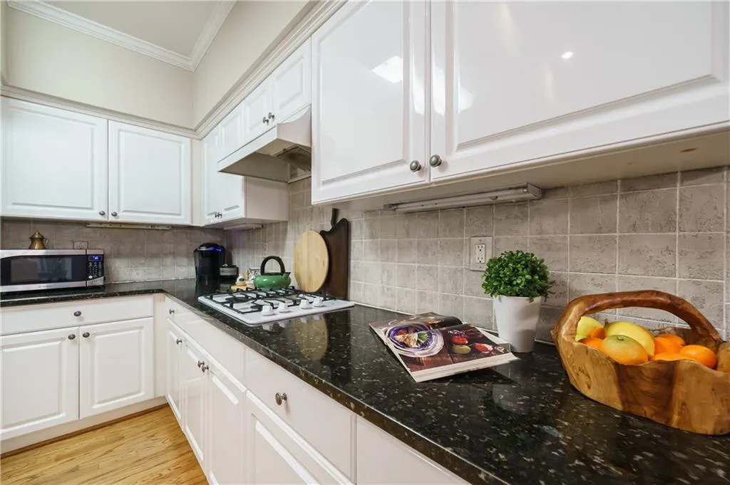 125 Smithdun Lane, Sandy Springs, Georgia 30350, 4 Bedrooms Bedrooms, ,3 BathroomsBathrooms,Residential,Sold,125 Smithdun Lane,6899093