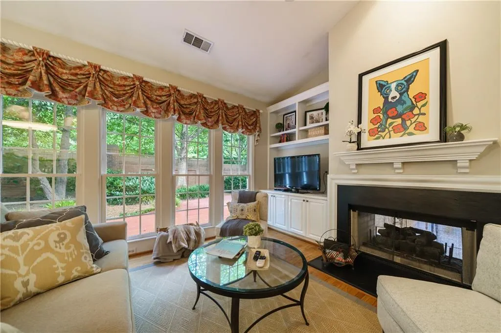 125 Smithdun Lane, Sandy Springs, Georgia 30350, 4 Bedrooms Bedrooms, ,3 BathroomsBathrooms,Residential,Sold,125 Smithdun Lane,6899093