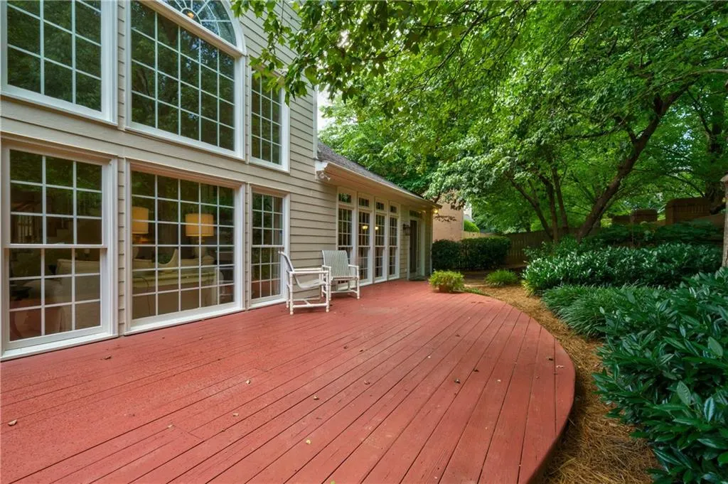 125 Smithdun Lane, Sandy Springs, Georgia 30350, 4 Bedrooms Bedrooms, ,3 BathroomsBathrooms,Residential,Sold,125 Smithdun Lane,6899093