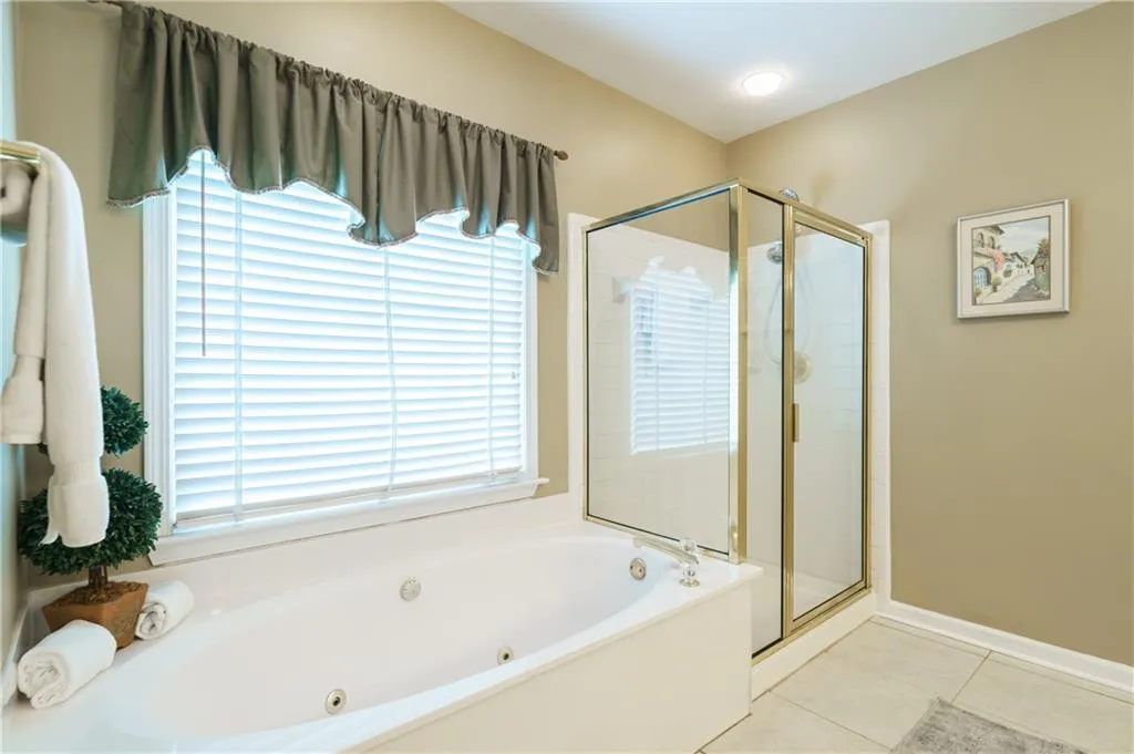 125 Smithdun Lane, Sandy Springs, Georgia 30350, 4 Bedrooms Bedrooms, ,3 BathroomsBathrooms,Residential,Sold,125 Smithdun Lane,6899093