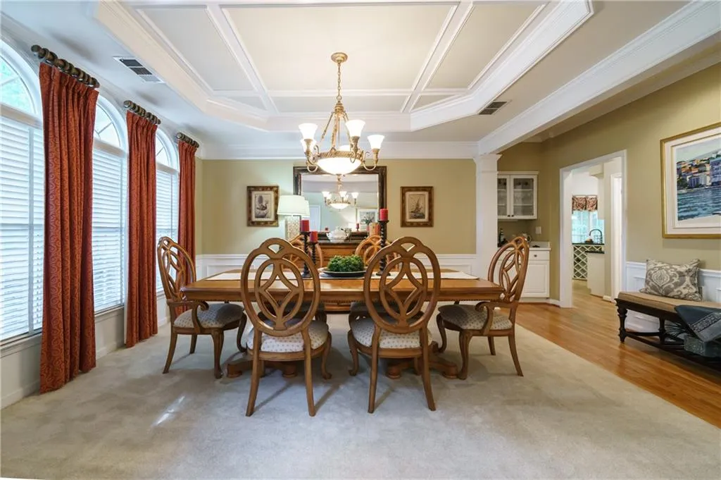 125 Smithdun Lane, Sandy Springs, Georgia 30350, 4 Bedrooms Bedrooms, ,3 BathroomsBathrooms,Residential,Sold,125 Smithdun Lane,6899093