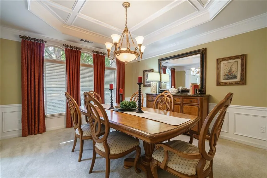 125 Smithdun Lane, Sandy Springs, Georgia 30350, 4 Bedrooms Bedrooms, ,3 BathroomsBathrooms,Residential,Sold,125 Smithdun Lane,6899093