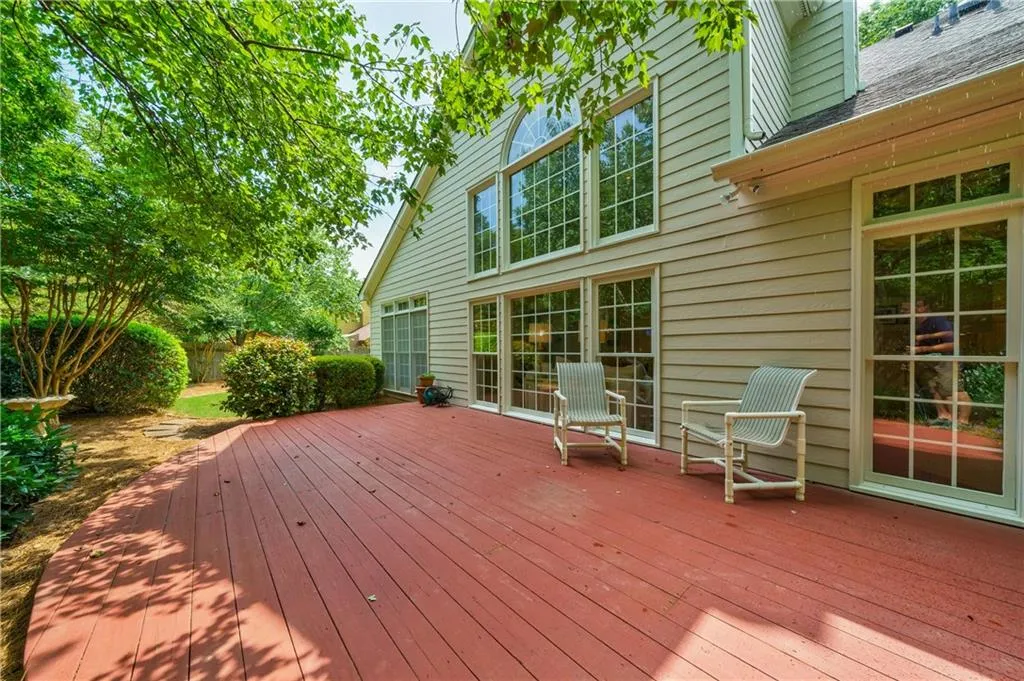 125 Smithdun Lane, Sandy Springs, Georgia 30350, 4 Bedrooms Bedrooms, ,3 BathroomsBathrooms,Residential,Sold,125 Smithdun Lane,6899093