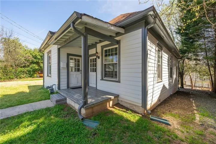 1099 Center Street Nw, Atlanta, Georgia 30318