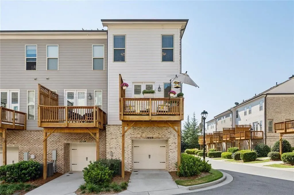 4219 Deming Circle, Sandy Springs, Georgia 30342, 2 Bedrooms Bedrooms, ,2 BathroomsBathrooms,Residential,For Sale,4219 Deming Circle,7744954