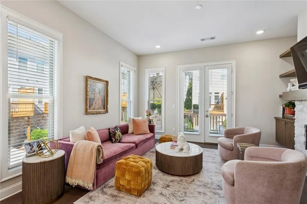 4219 Deming Circle, Sandy Springs, Georgia 30342, 2 Bedrooms Bedrooms, ,2 BathroomsBathrooms,Residential,For Sale,4219 Deming Circle,7744954