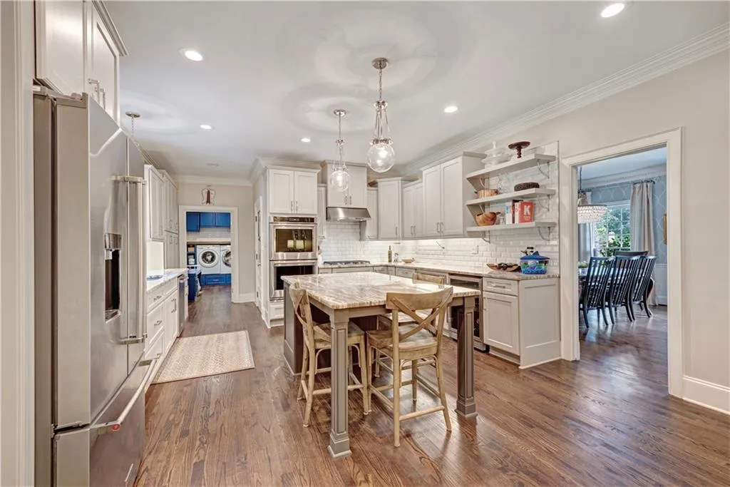 530 Coldstream Court, Atlanta, Georgia 30328, 5 Bedrooms Bedrooms, ,4 BathroomsBathrooms,Residential,Sold,530 Coldstream Court,6565363