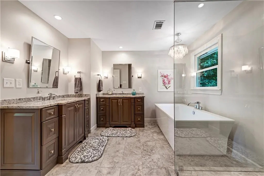530 Coldstream Court, Atlanta, Georgia 30328, 5 Bedrooms Bedrooms, ,4 BathroomsBathrooms,Residential,Sold,530 Coldstream Court,6565363