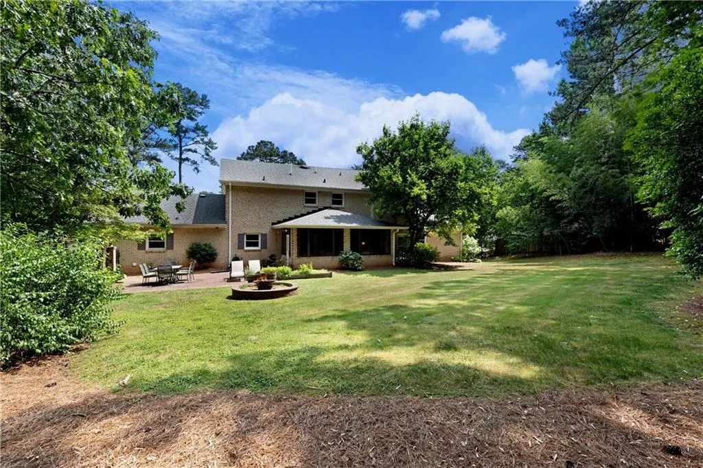 530 Coldstream Court, Atlanta, Georgia 30328, 5 Bedrooms Bedrooms, ,4 BathroomsBathrooms,Residential,Sold,530 Coldstream Court,6565363