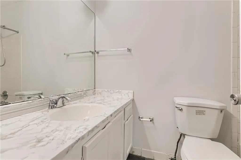 7500 Roswell Road Unit 106, Sandy Springs, Georgia 30350, 2 Bedrooms Bedrooms, ,2 BathroomsBathrooms,Residential,Sold,7500 Roswell Road Unit 106,7064203