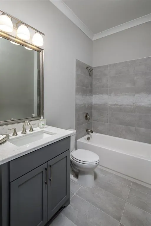 220 Belle Lane, Sandy Springs, Georgia 30328, 5 Bedrooms Bedrooms, ,5 BathroomsBathrooms,Residential,Sold,220 Belle Lane,6106299