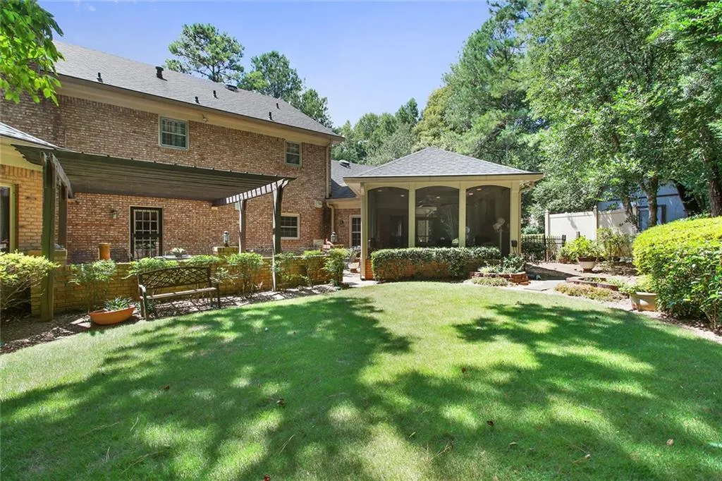 145 Trail Point, Sandy Springs, Georgia 30350, 5 Bedrooms Bedrooms, ,4 BathroomsBathrooms,Residential,Sold,145 Trail Point,5876623
