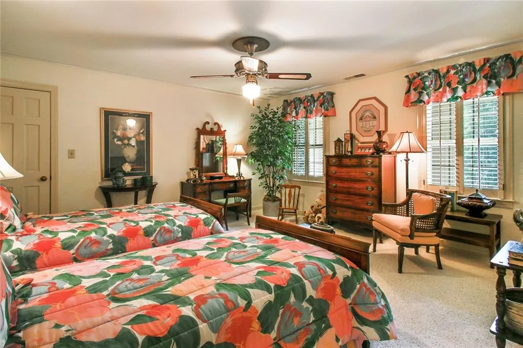 145 Trail Point, Sandy Springs, Georgia 30350, 5 Bedrooms Bedrooms, ,4 BathroomsBathrooms,Residential,Sold,145 Trail Point,5876623