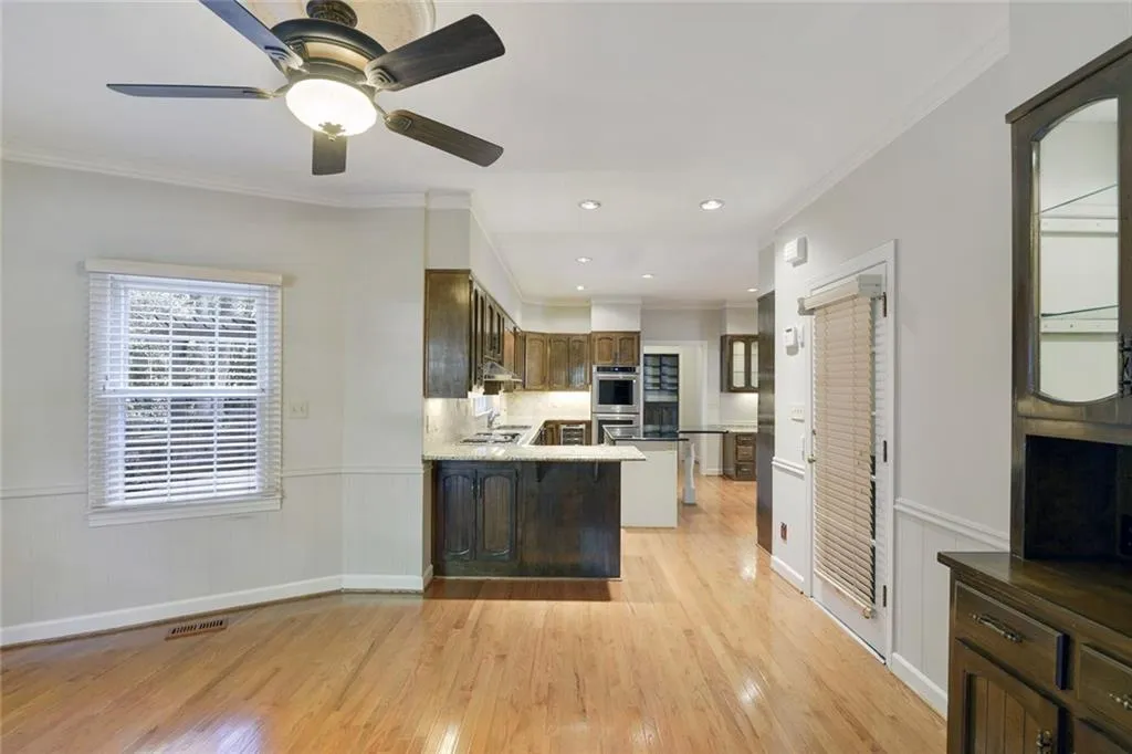 145 Trail Point, Sandy Springs, Georgia 30350, 5 Bedrooms Bedrooms, ,4 BathroomsBathrooms,Residential,Sold,145 Trail Point,5876623