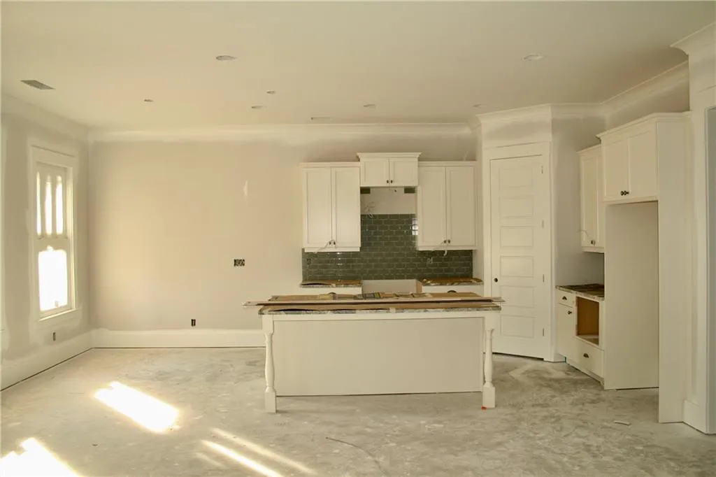 1919 Coal Place Nw, Atlanta, Georgia 30318, 5 Bedrooms Bedrooms, ,3 BathroomsBathrooms,Residential,Sold,1919 Coal Place Nw,5906708