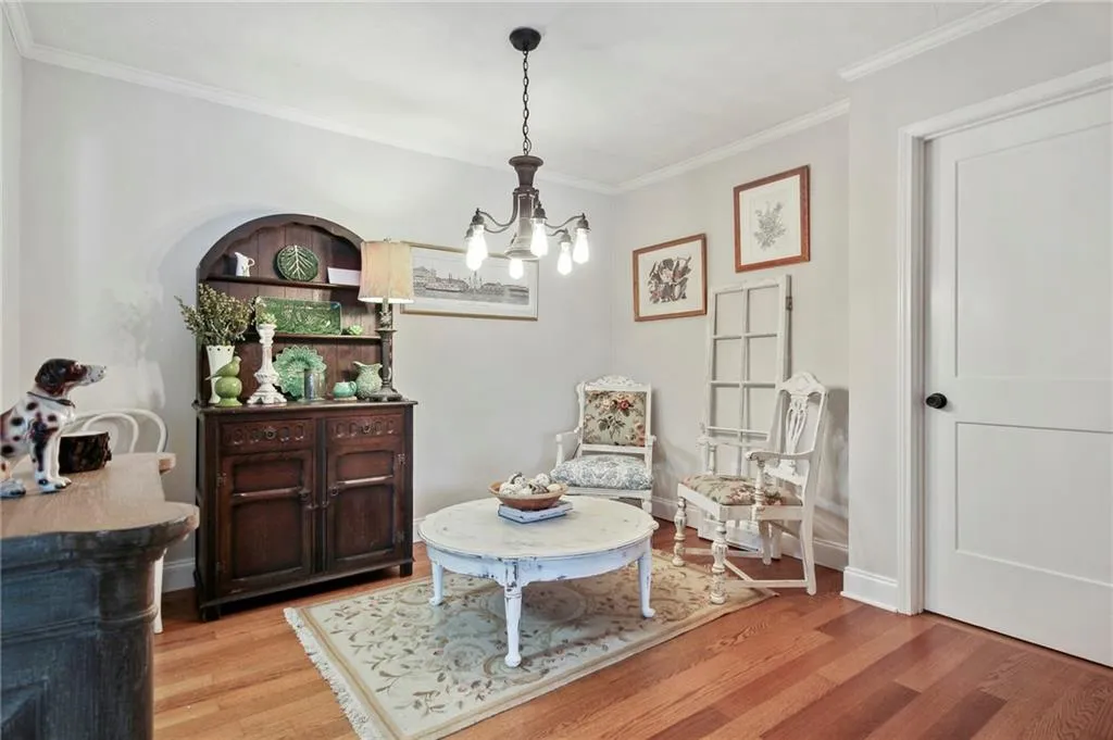 908 Natchez Trace, Sandy Springs, Georgia 30350, 2 Bedrooms Bedrooms, ,2 BathroomsBathrooms,Residential,Sold,908 Natchez Trace,6908193