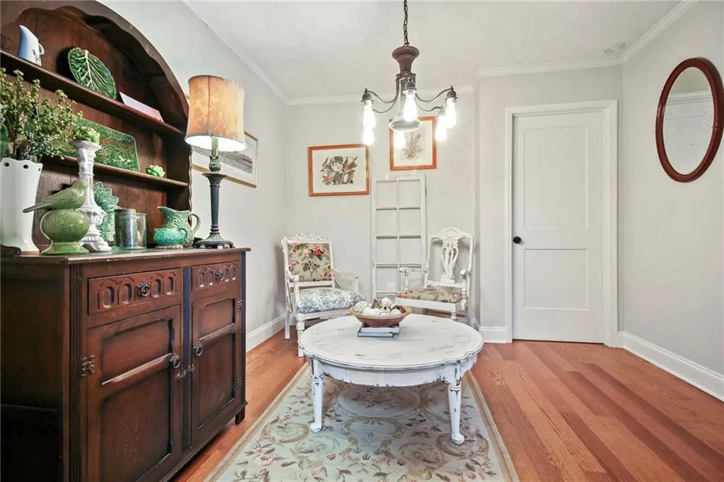 908 Natchez Trace, Sandy Springs, Georgia 30350, 2 Bedrooms Bedrooms, ,2 BathroomsBathrooms,Residential,Sold,908 Natchez Trace,6908193