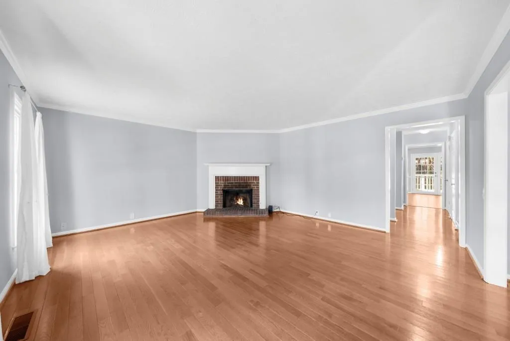 501 Dunwoody Chace, Atlanta, Georgia 30328, 4 Bedrooms Bedrooms, ,3 BathroomsBathrooms,Residential,For Sale,501 Dunwoody Chace,7694726