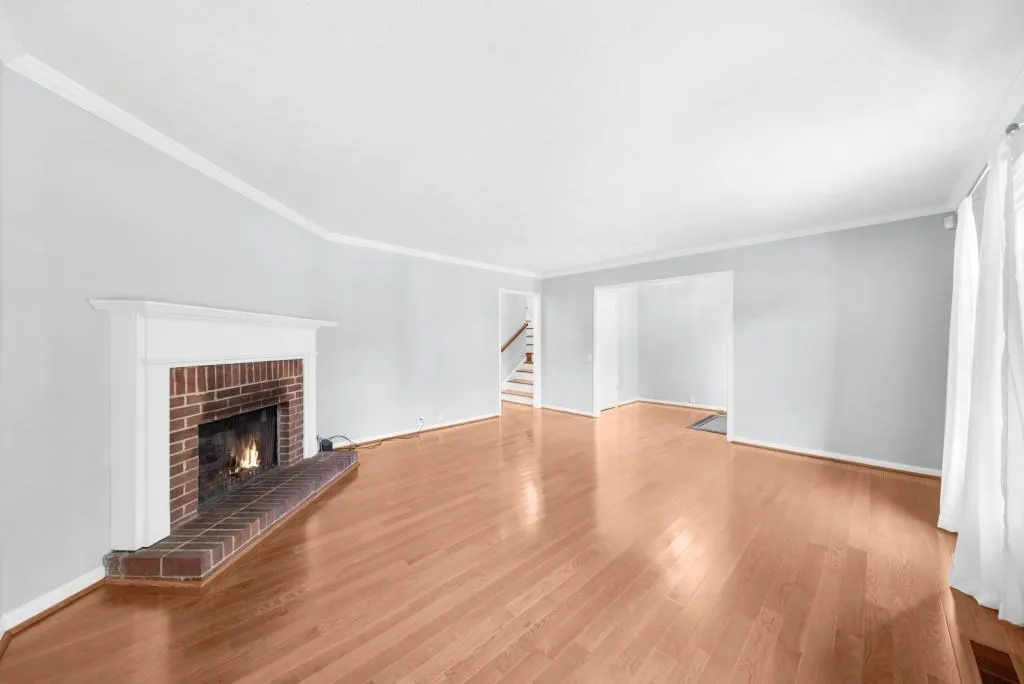 501 Dunwoody Chace, Atlanta, Georgia 30328, 4 Bedrooms Bedrooms, ,3 BathroomsBathrooms,Residential,For Sale,501 Dunwoody Chace,7694726