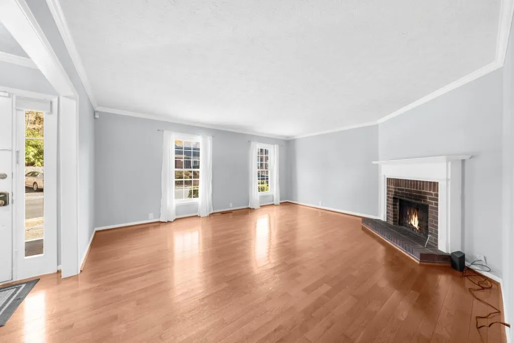 501 Dunwoody Chace, Atlanta, Georgia 30328, 4 Bedrooms Bedrooms, ,3 BathroomsBathrooms,Residential,For Sale,501 Dunwoody Chace,7694726