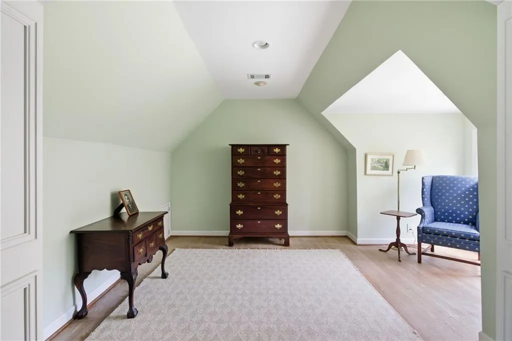 6225 Old Hickory Point, Atlanta, Georgia 30328, 5 Bedrooms Bedrooms, ,4 BathroomsBathrooms,Residential,For Sale,6225 Old Hickory Point,7750763