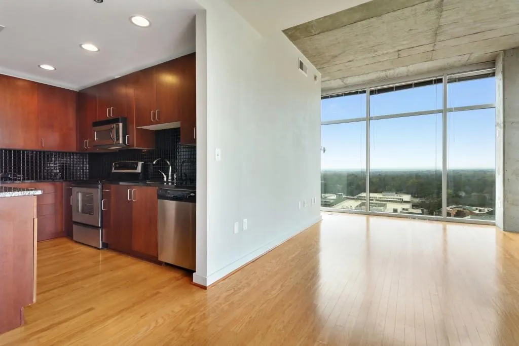 250 Pharr Road Ne Unit 1308, Atlanta, Georgia 30305, 2 Bedrooms Bedrooms, ,2 BathroomsBathrooms,Residential,Sold,250 Pharr Road Ne Unit 1308,5822012