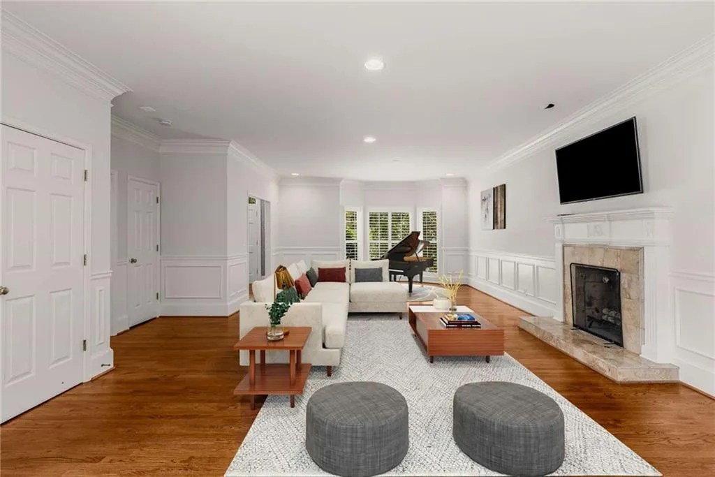 360 Spindle Court, Sandy Springs, Georgia 30350, 4 Bedrooms Bedrooms, ,3 BathroomsBathrooms,Residential,Sold,360 Spindle Court,7425203