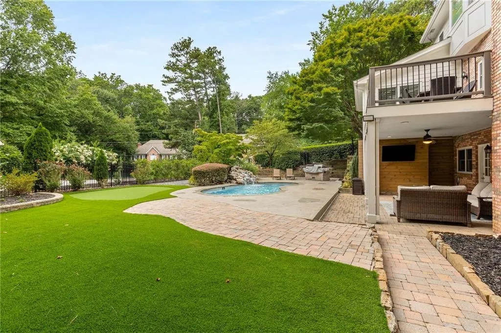 360 Spindle Court, Sandy Springs, Georgia 30350, 4 Bedrooms Bedrooms, ,3 BathroomsBathrooms,Residential,Sold,360 Spindle Court,7425203