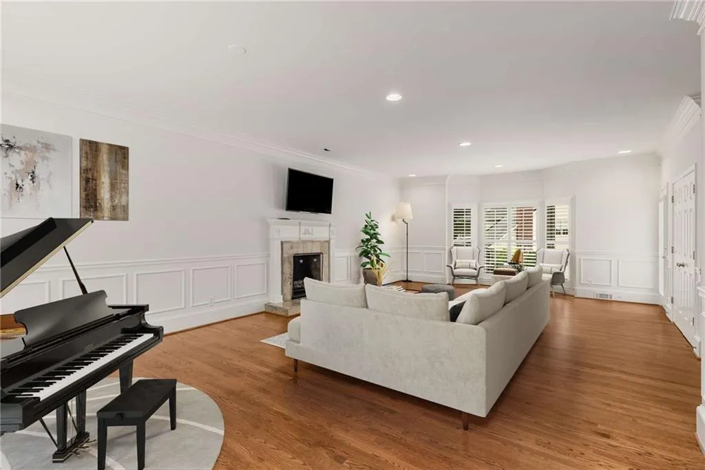 360 Spindle Court, Sandy Springs, Georgia 30350, 4 Bedrooms Bedrooms, ,3 BathroomsBathrooms,Residential,Sold,360 Spindle Court,7425203