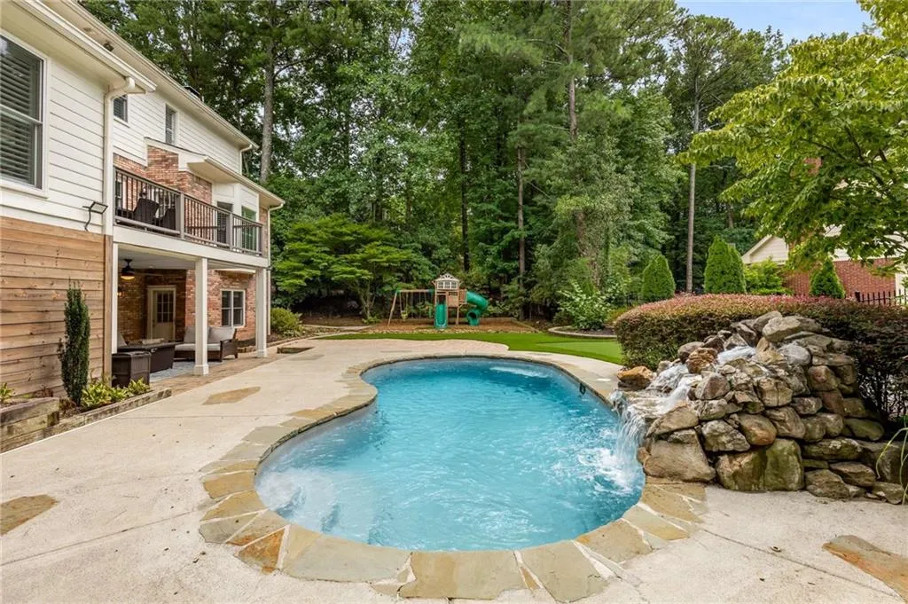 360 Spindle Court, Sandy Springs, Georgia 30350, 4 Bedrooms Bedrooms, ,3 BathroomsBathrooms,Residential,Sold,360 Spindle Court,7425203