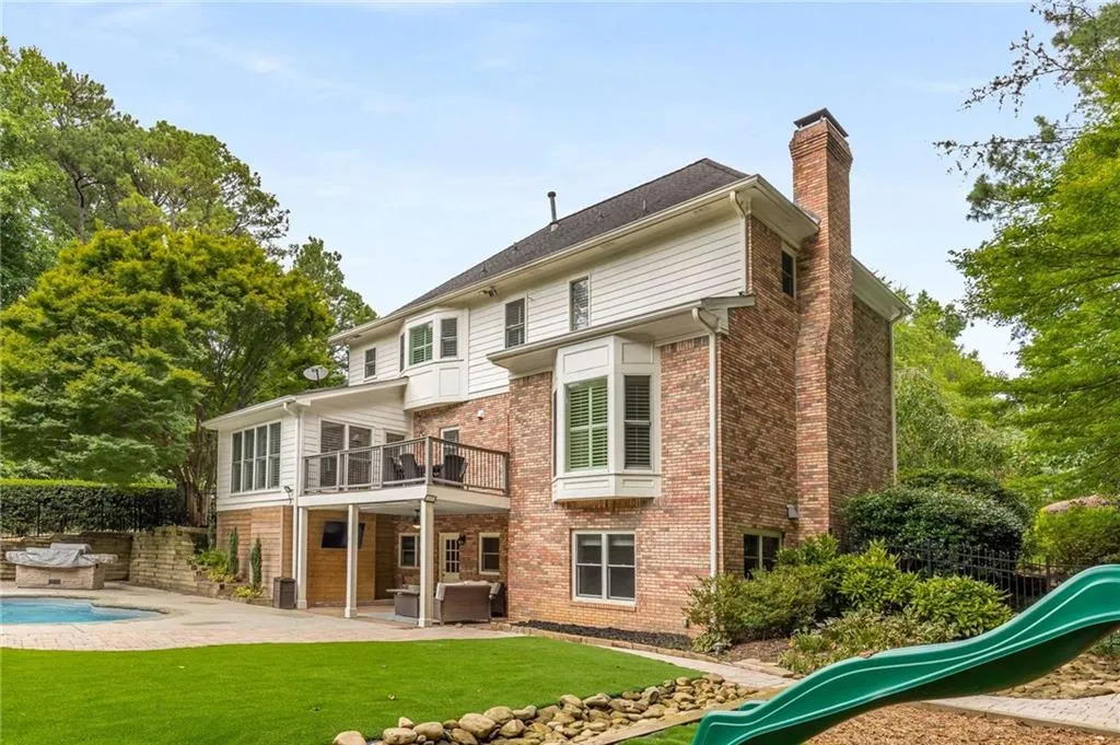 360 Spindle Court, Sandy Springs, Georgia 30350, 4 Bedrooms Bedrooms, ,3 BathroomsBathrooms,Residential,Sold,360 Spindle Court,7425203