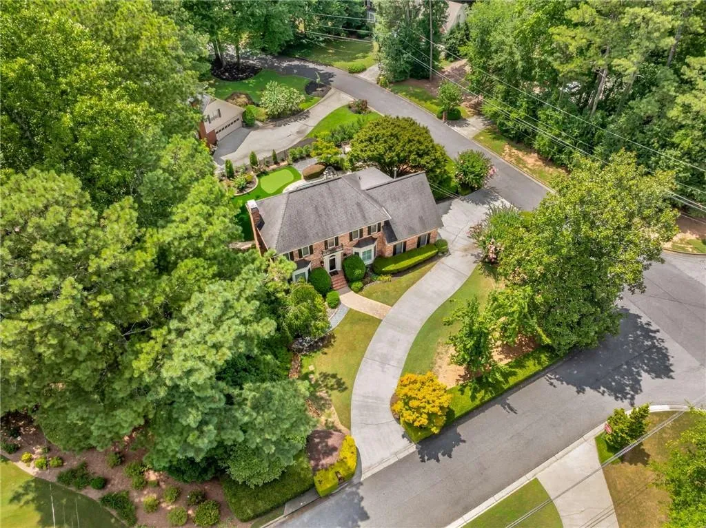 360 Spindle Court, Sandy Springs, Georgia 30350, 4 Bedrooms Bedrooms, ,3 BathroomsBathrooms,Residential,Sold,360 Spindle Court,7425203