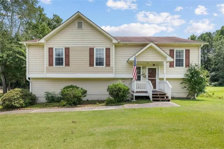 306 Crosswalk Drive, Auburn, Georgia 30011
