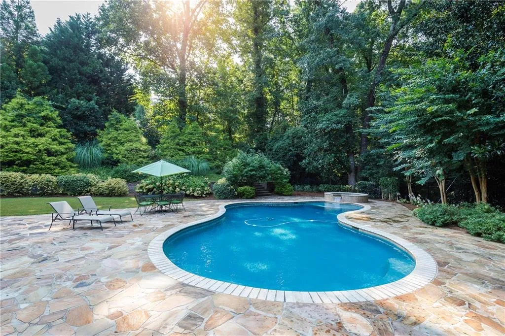 246 Lafayette Way, Atlanta, Georgia 30327, 6 Bedrooms Bedrooms, ,6 BathroomsBathrooms,Residential,Sold,246 Lafayette Way,6582225