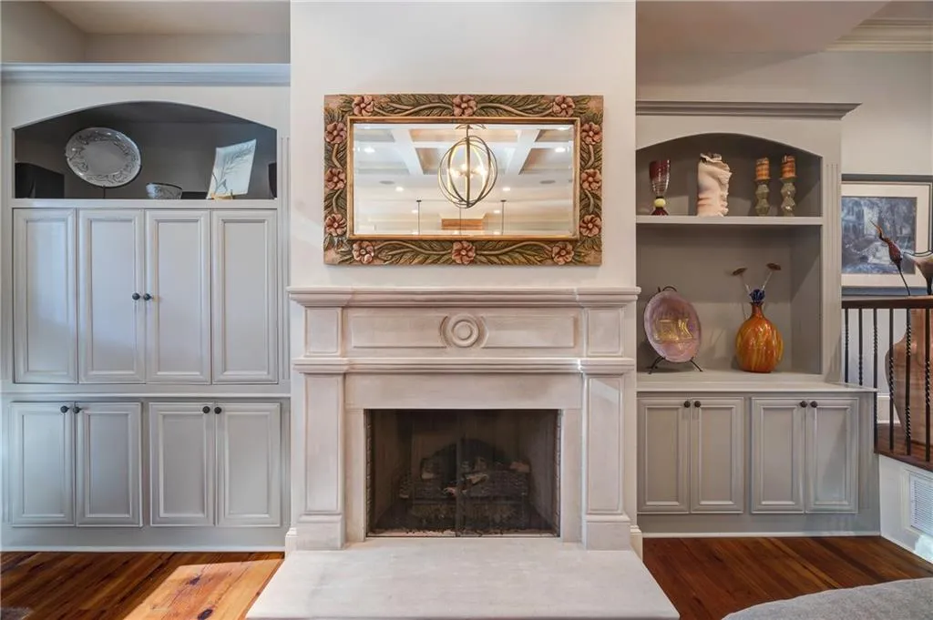 246 Lafayette Way, Atlanta, Georgia 30327, 6 Bedrooms Bedrooms, ,6 BathroomsBathrooms,Residential,Sold,246 Lafayette Way,6582225